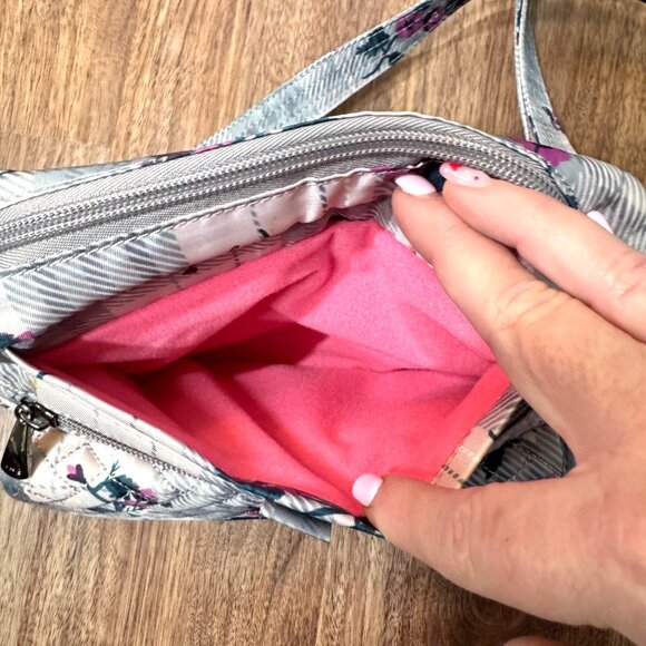 LUG Switch Floral Plaid Crossbody Bag Convertible Strap RFID Travel - Picture 6 of 9